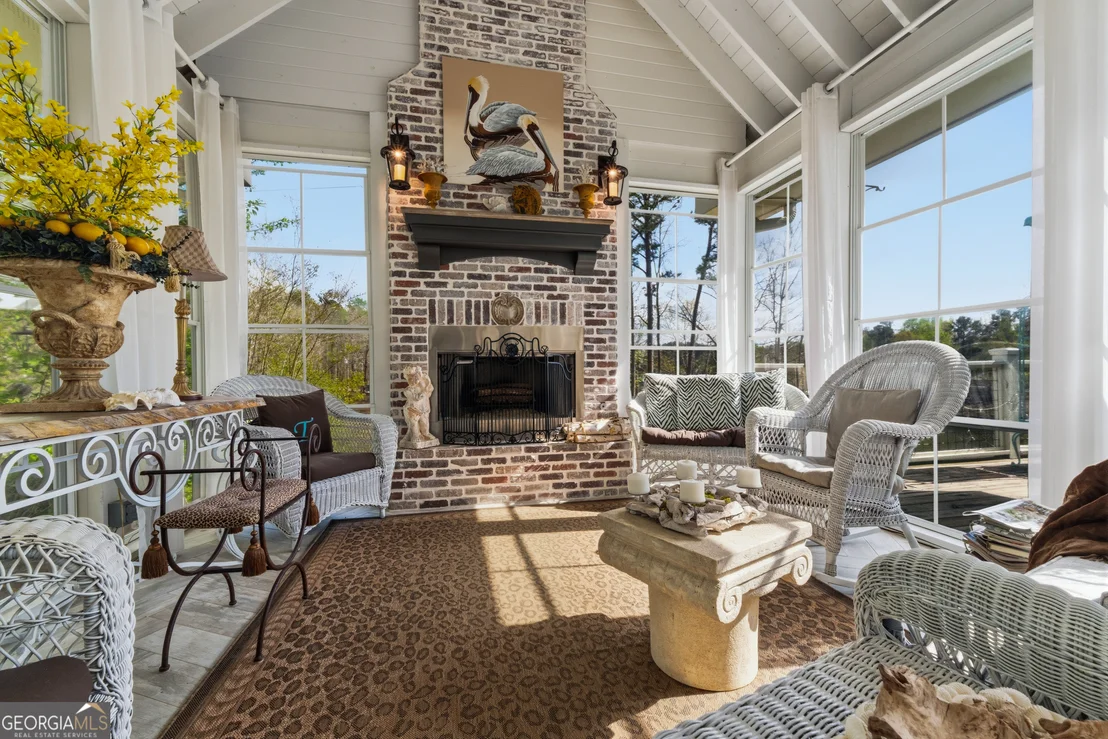 Photo of 2043 County Road 6