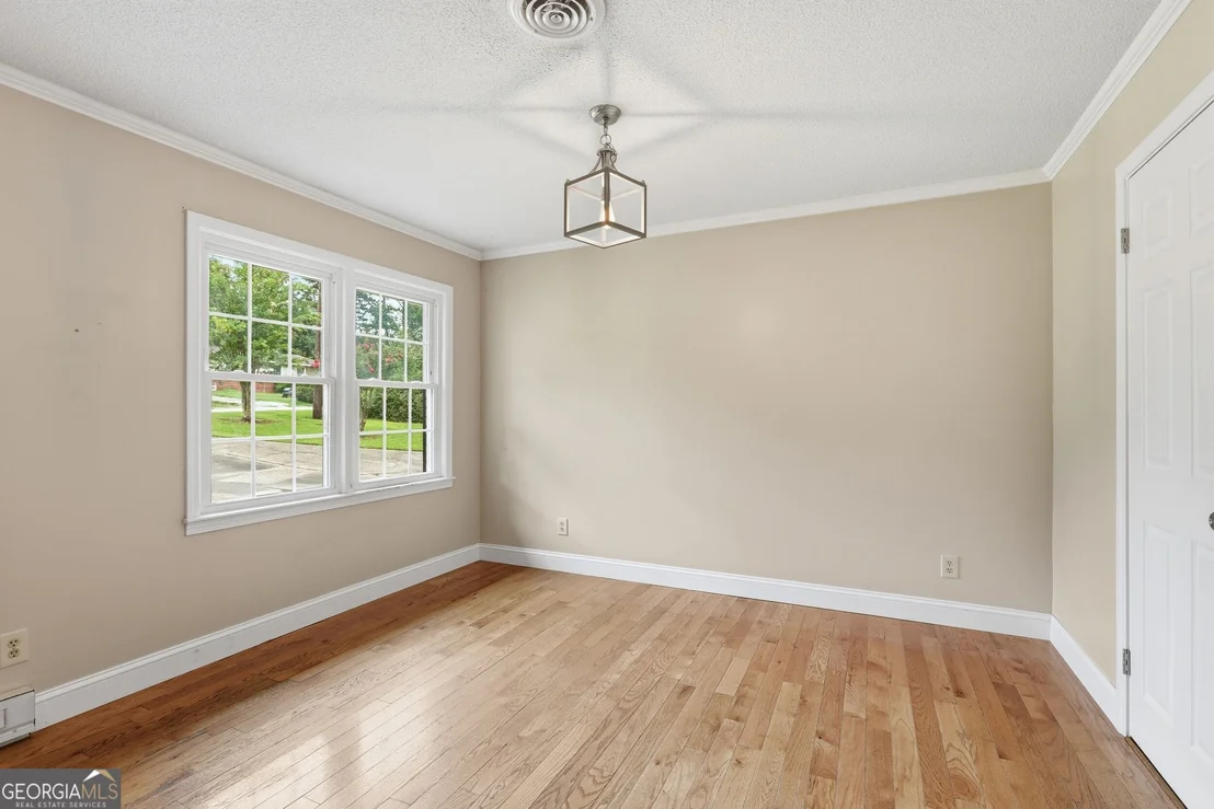 Photo of 128 Scott Circle