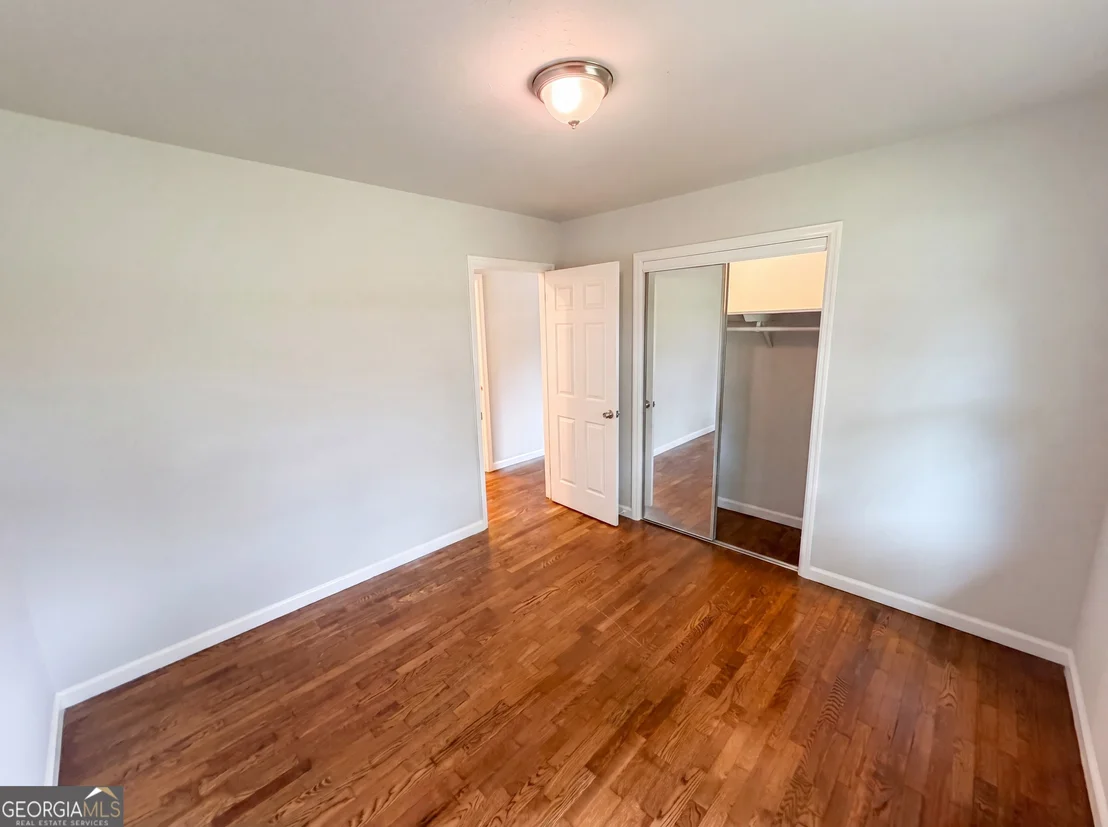Photo of 5552 Pine Street