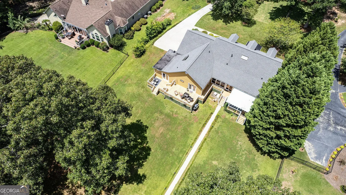 Photo of 96 Pointe View Court