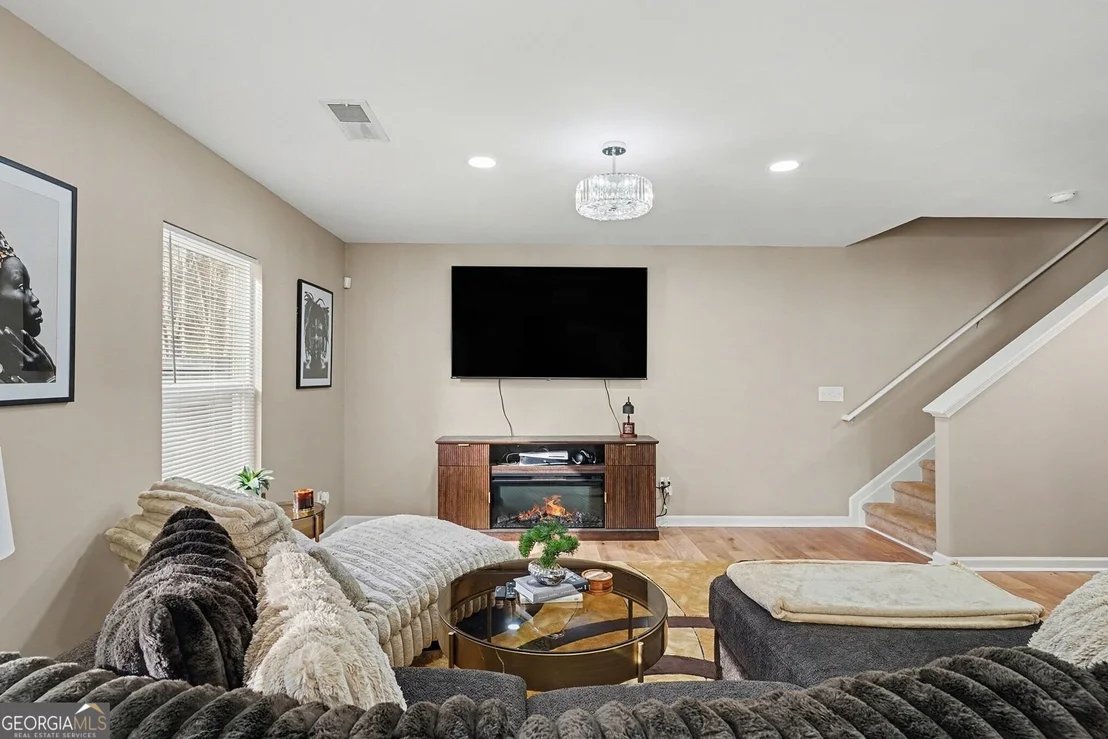 Photo of 345 Arthurs Lane