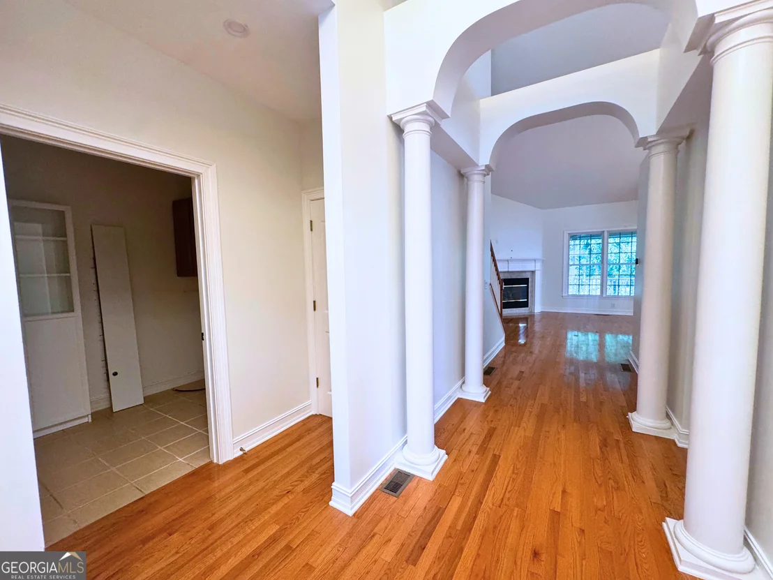 Photo of 817 Chalet Hills
