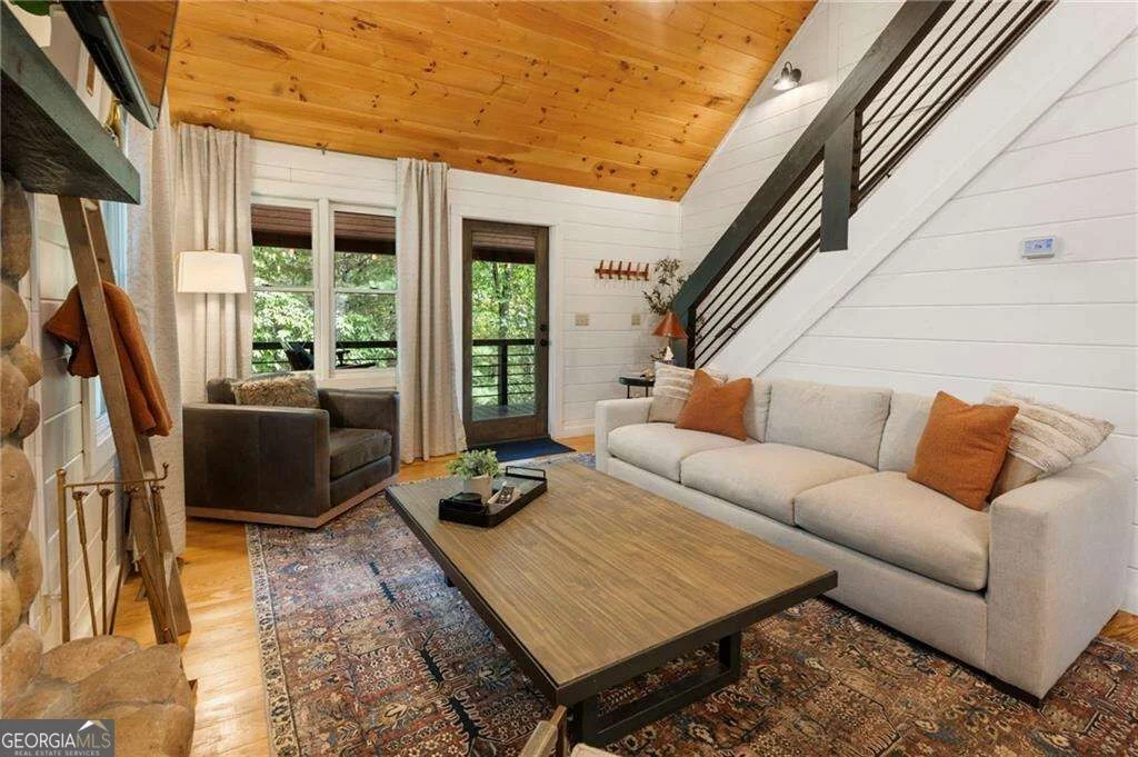 Photo of 120 Brookhaven Trail