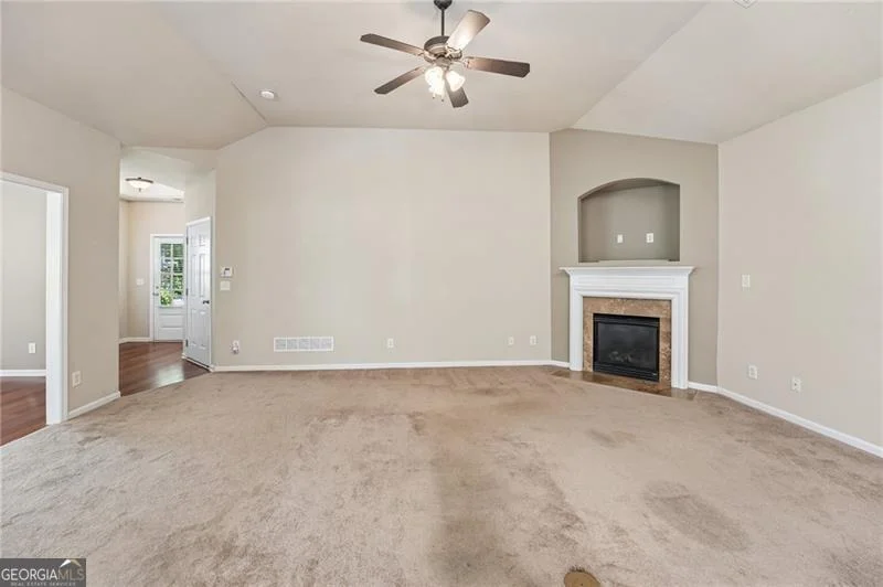 Photo of 204 Oakleaf Drive