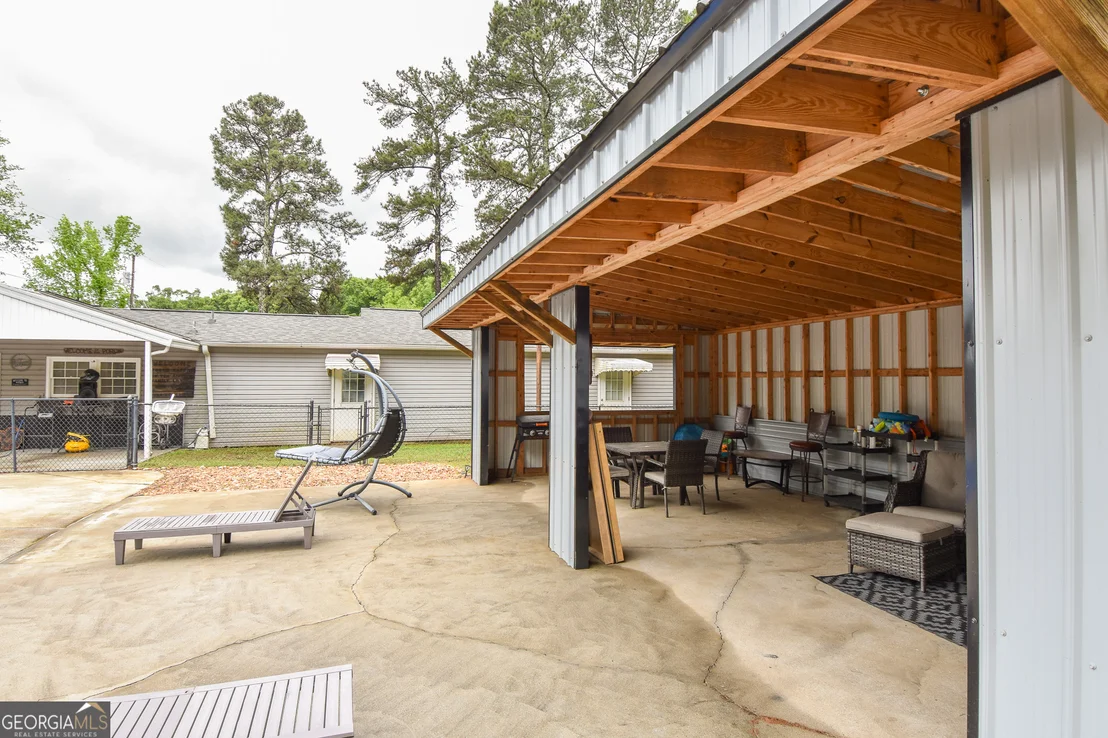 Photo of 1579 Van Buren Road