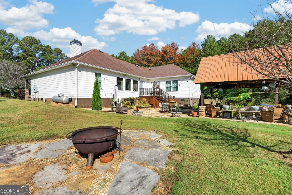 Photo of 9852 Post Road
