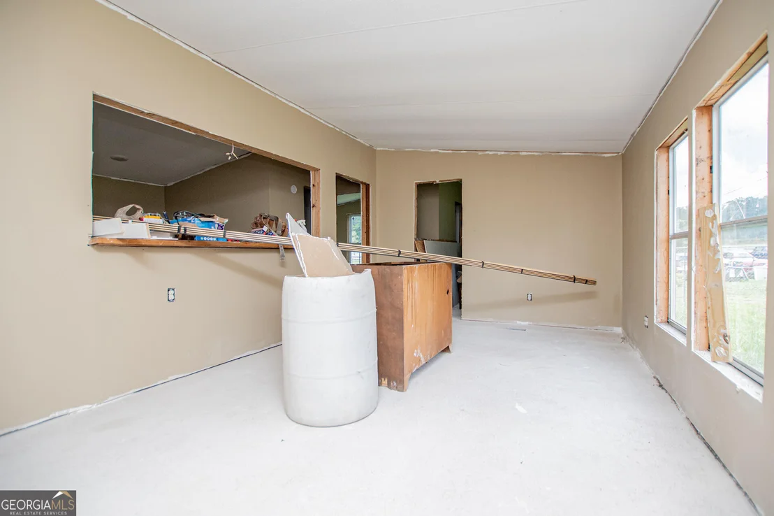 Photo of 33 Holiday Drive