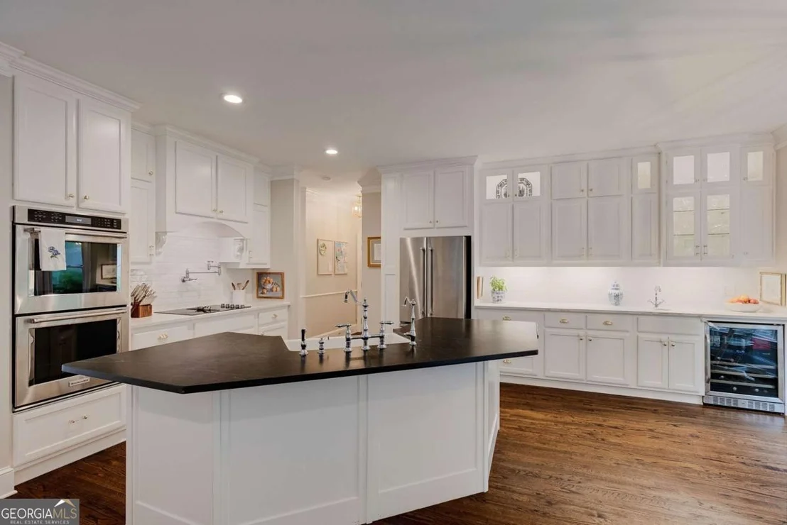Photo of 152 Thornhill Drive