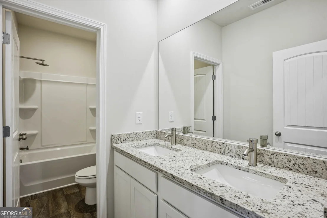 Photo of 425 Orwell Drive