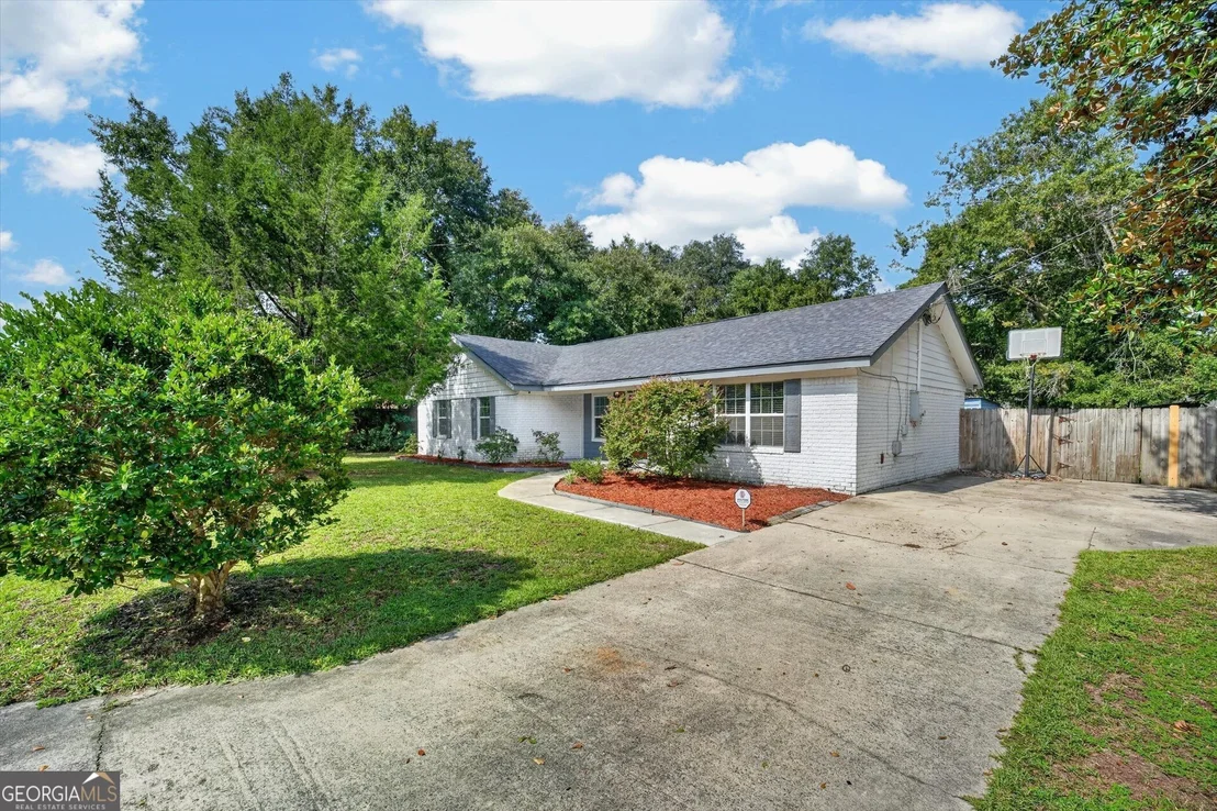 Photo of 214 Jefferson Circle SE