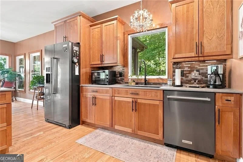 Photo of 1458 Valley View Drive