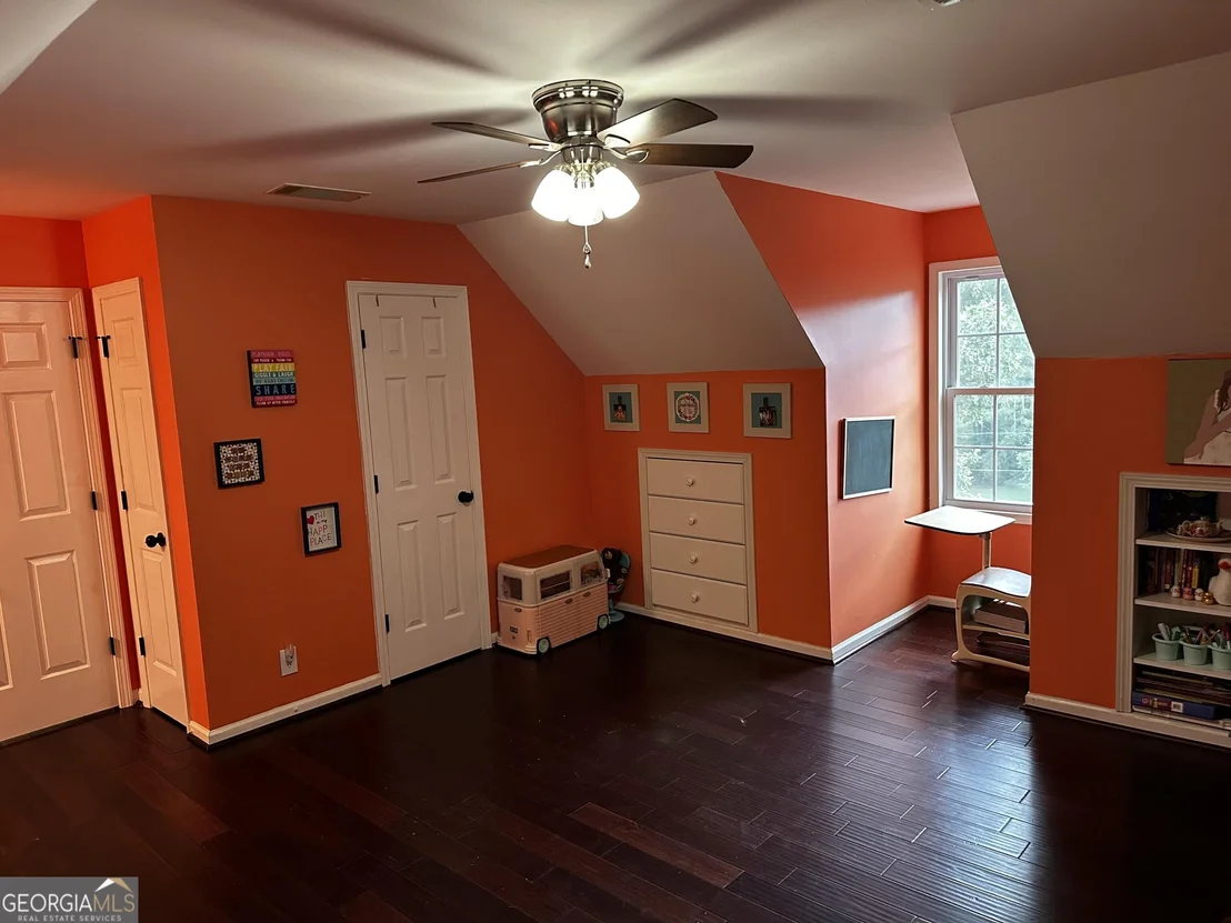 Photo of 692 Crawford Circle