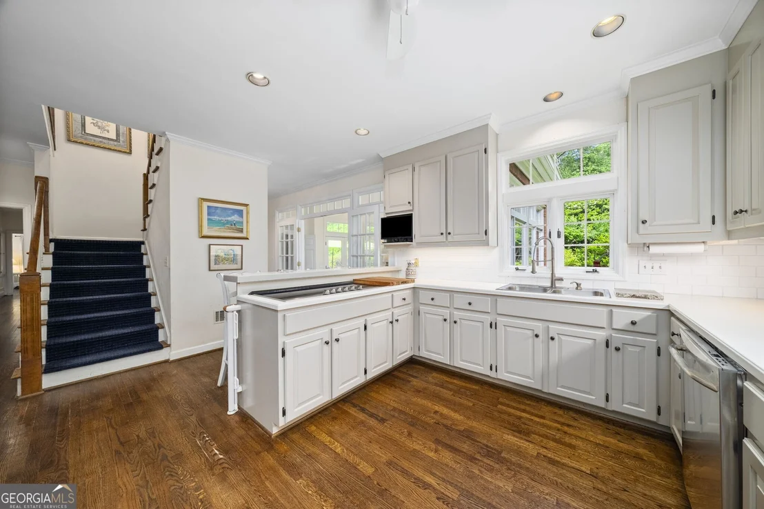 Photo of 9100 Huntcliff Trace