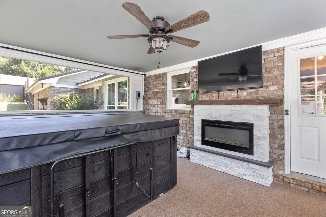 Photo of 6811 Mobley Road