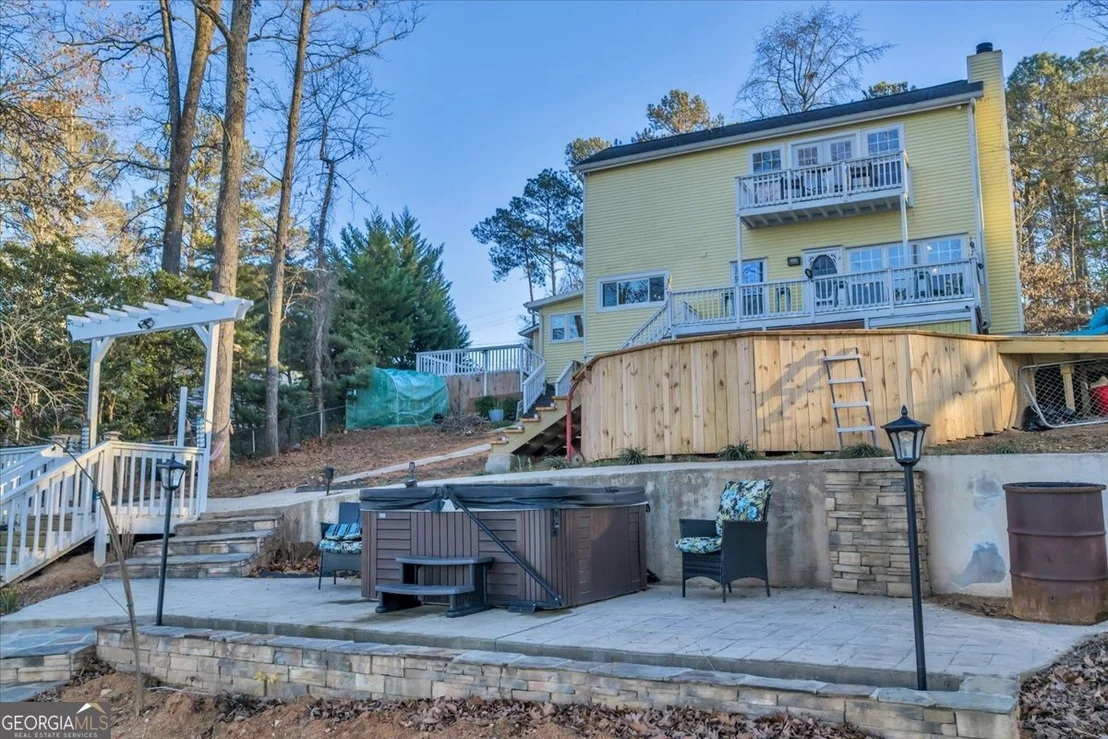 Photo of 330 Greentree Parkway