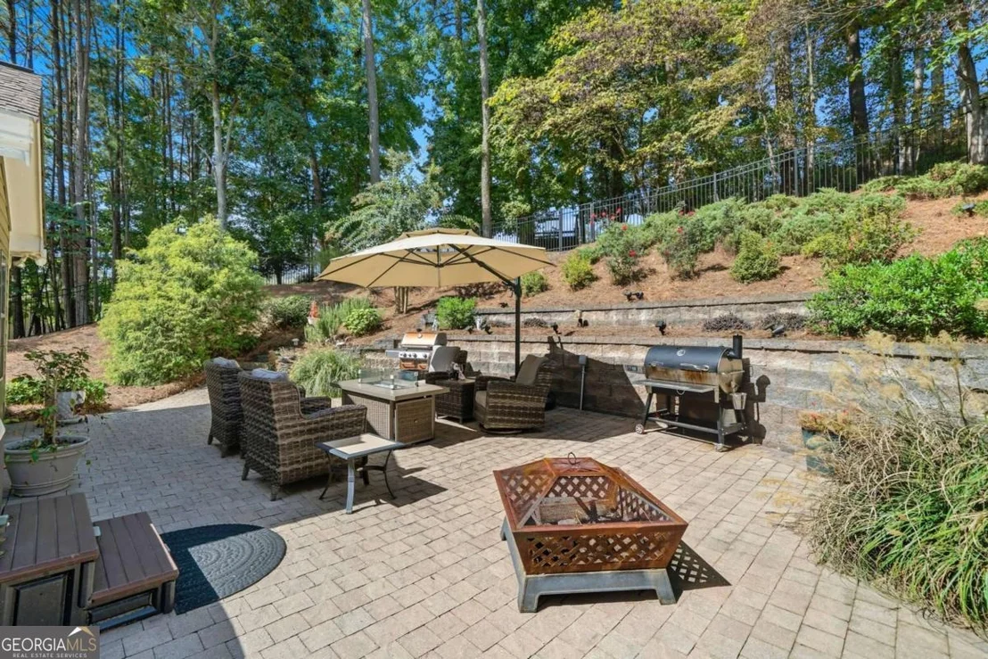 Photo of 263 Lakeside Drive