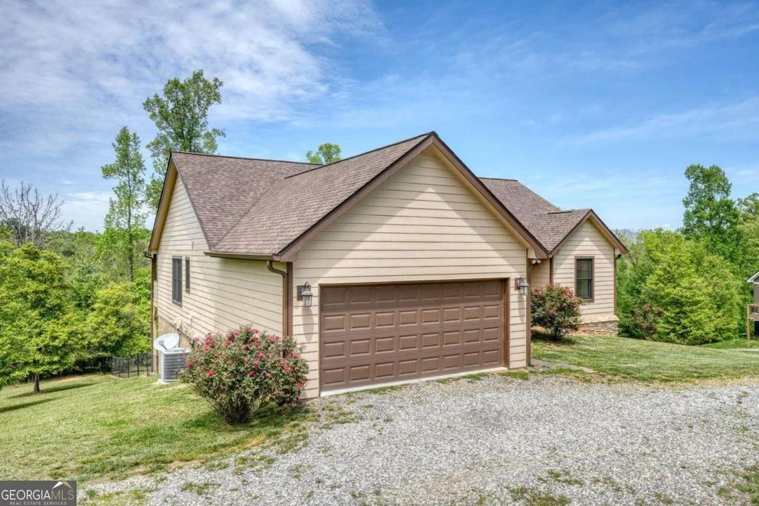 Photo of 366 Upper Fox Trail