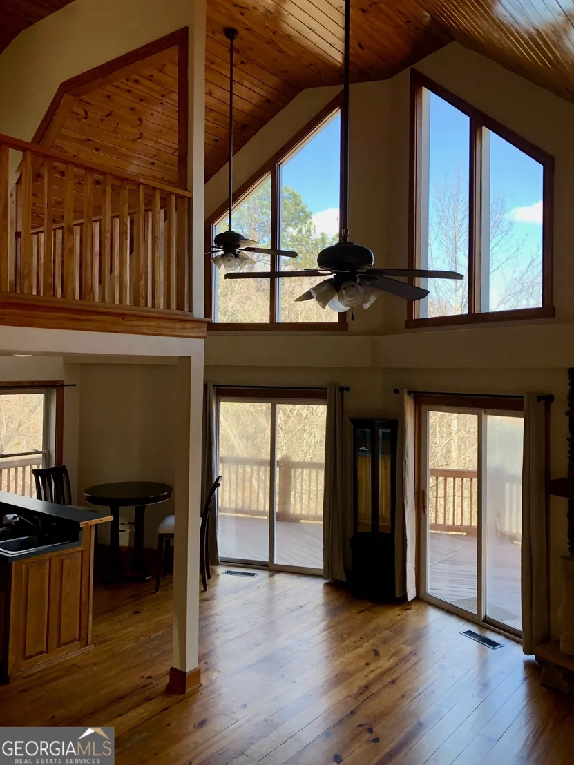 Photo of 2585 Panorama Drive