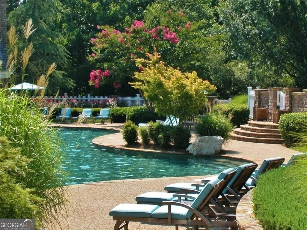 Photo of 6756 Hedge Row Lane