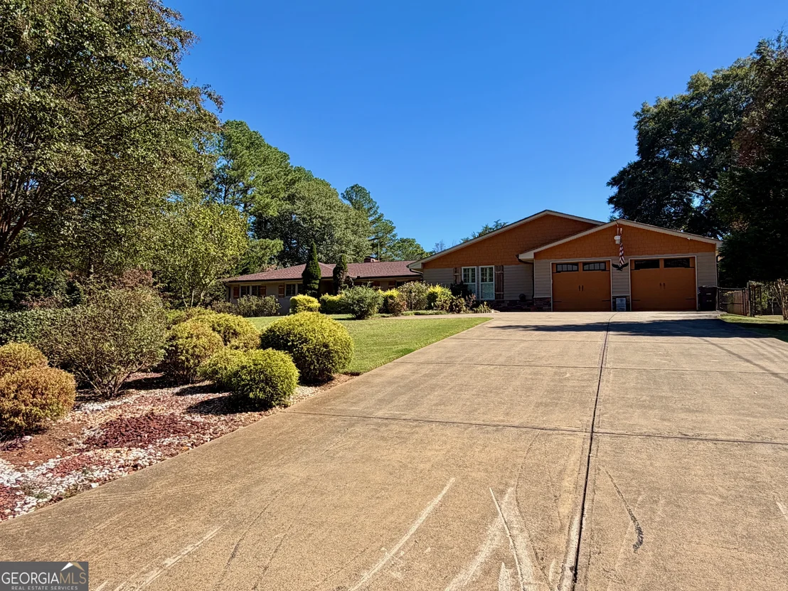 Photo of 204 Arrowhead Drive