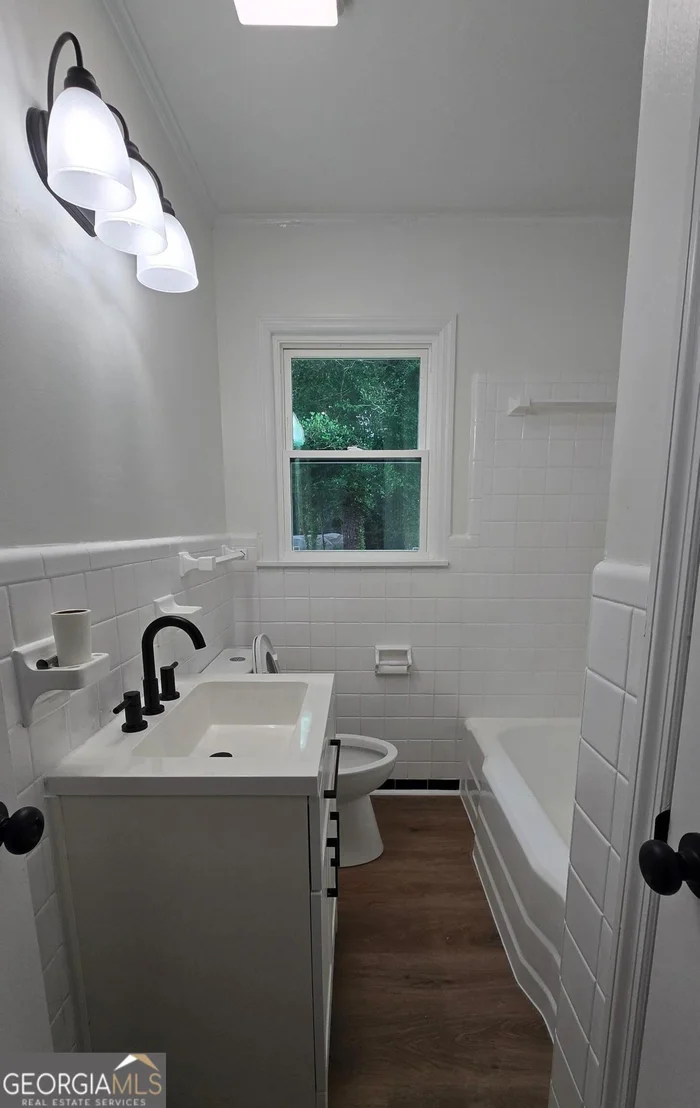 Photo of 2192 General Winship Drive