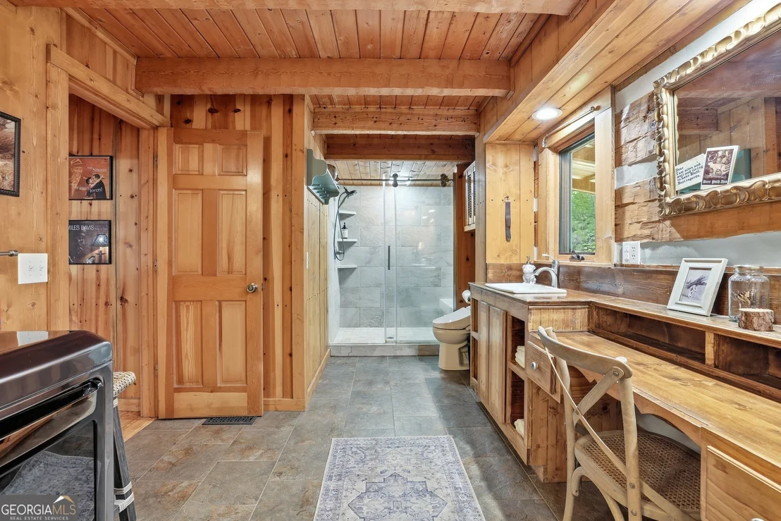 Photo of 320 Sweetwater Drive