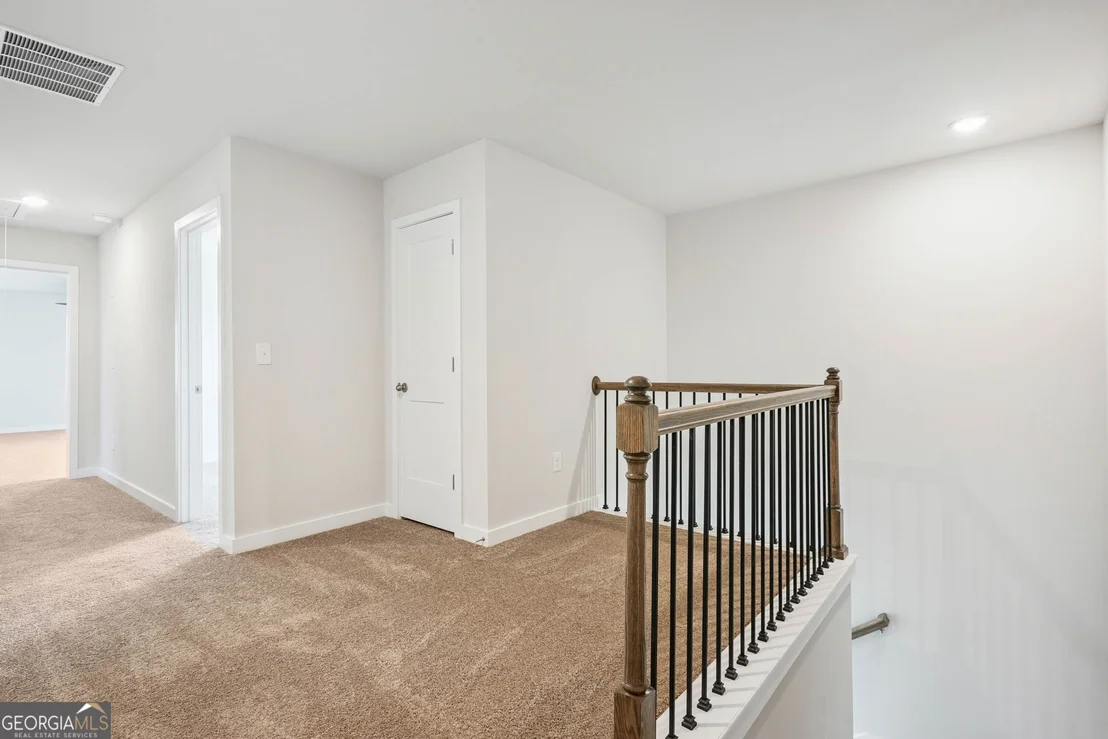 Photo of 439 ORWELL Drive