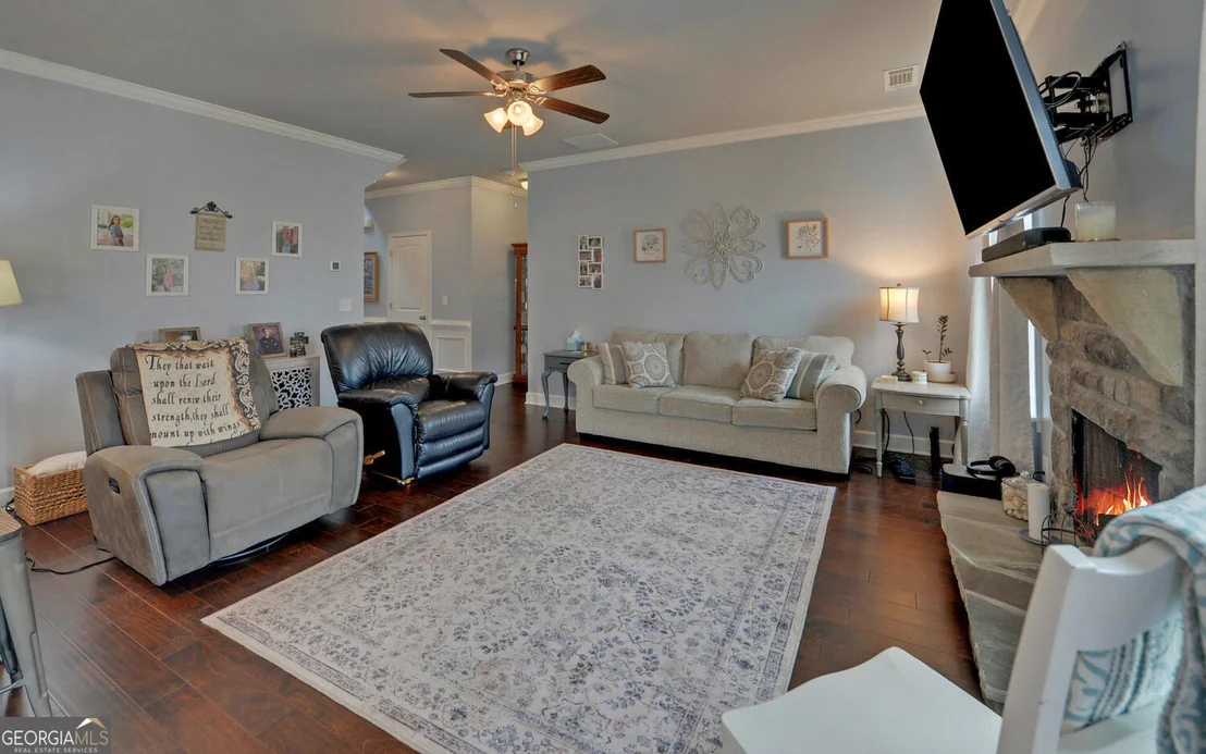 Photo of 810 Winscape Lane