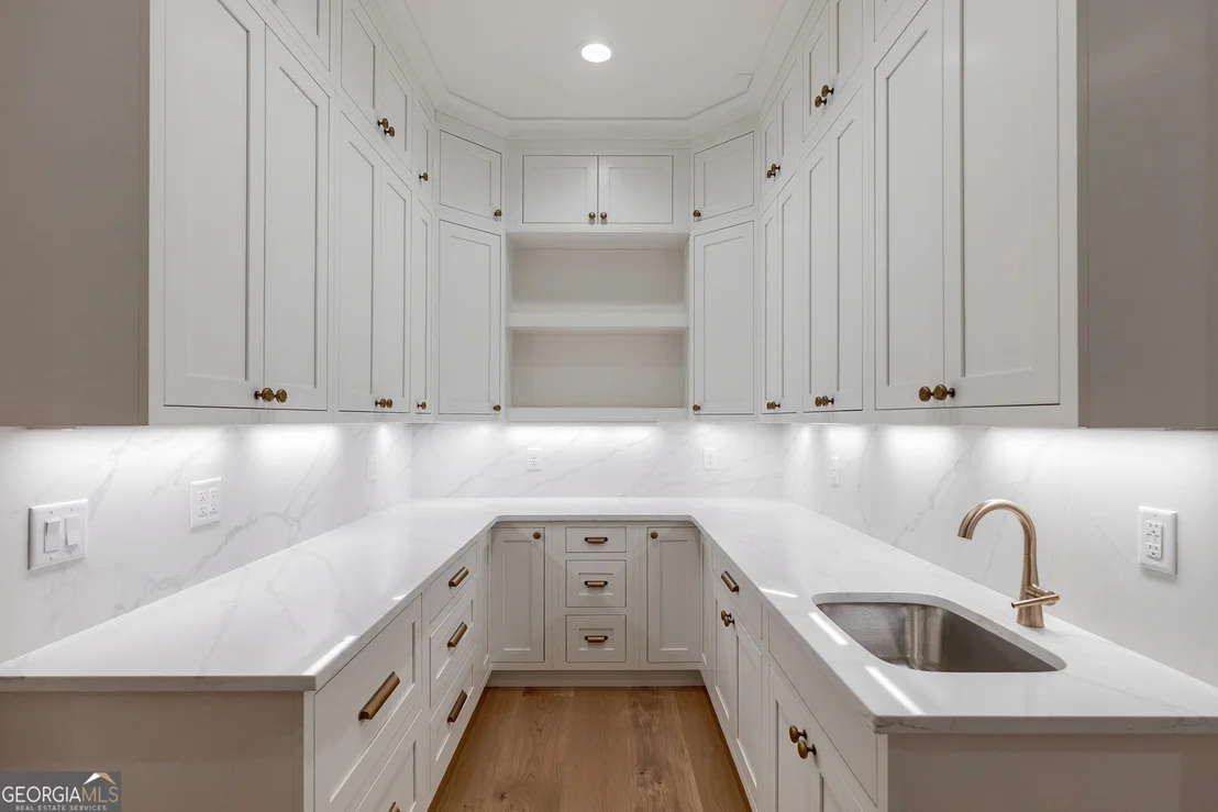 Photo of 1321A Garrett Road