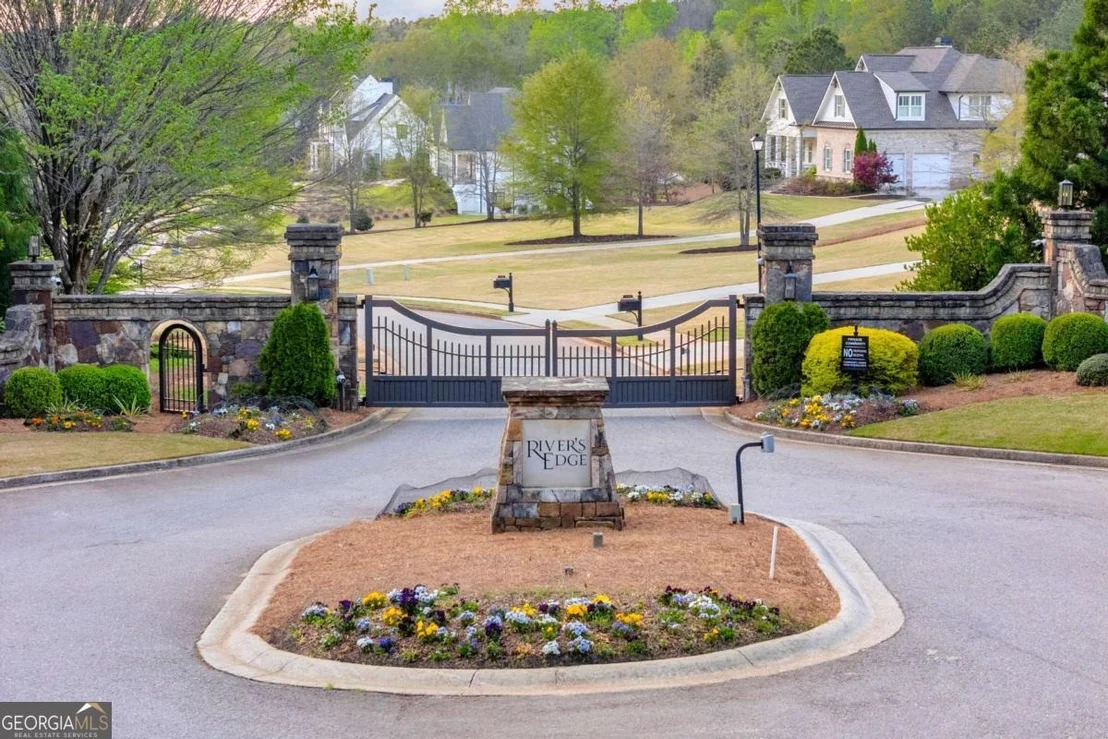 Photo of 2499 River's Edge Drive