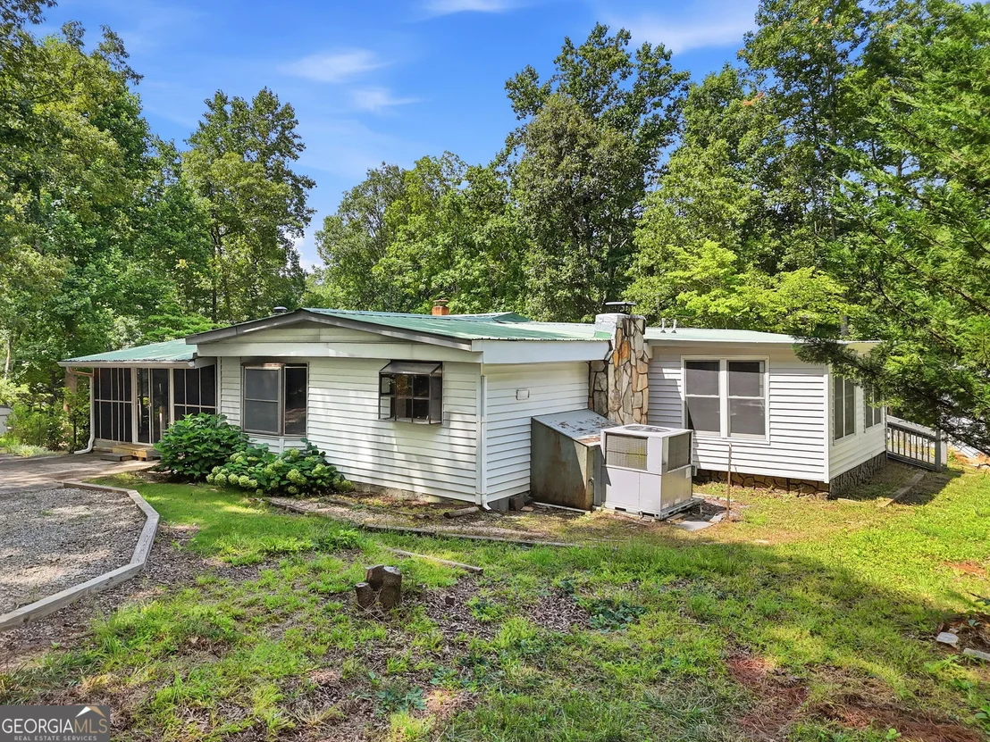 Photo of 370 Thompson Lane