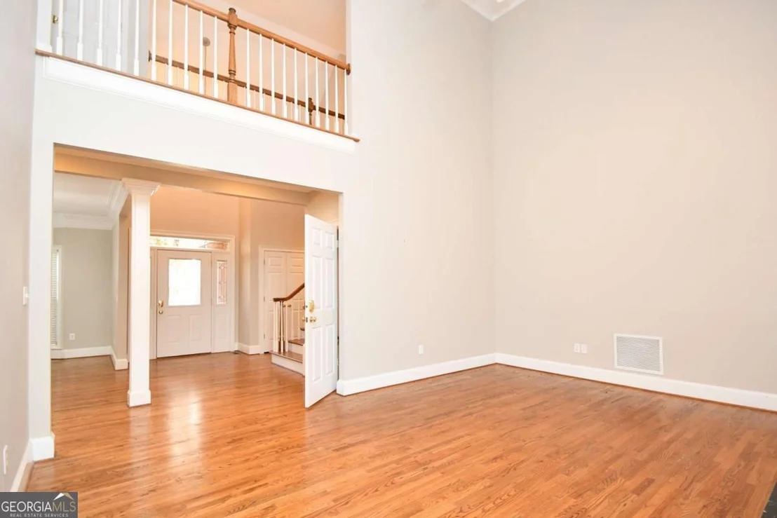 Photo of 218 Thornhill Drive