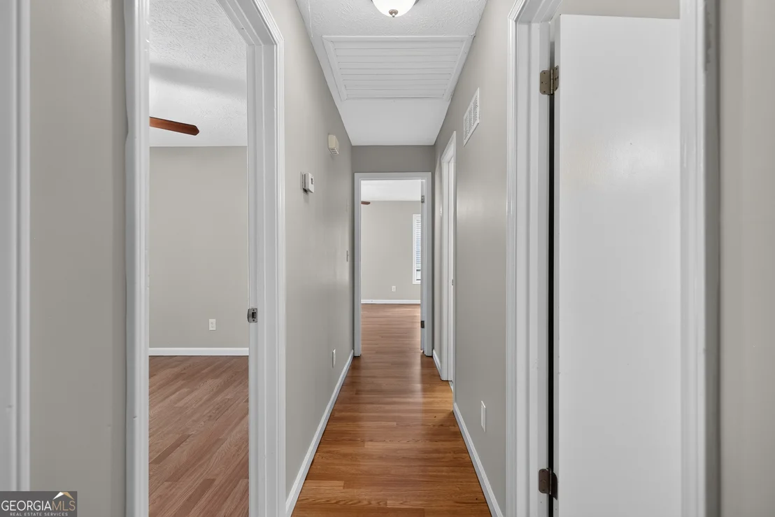 Photo of 3724 Summit Drive NW