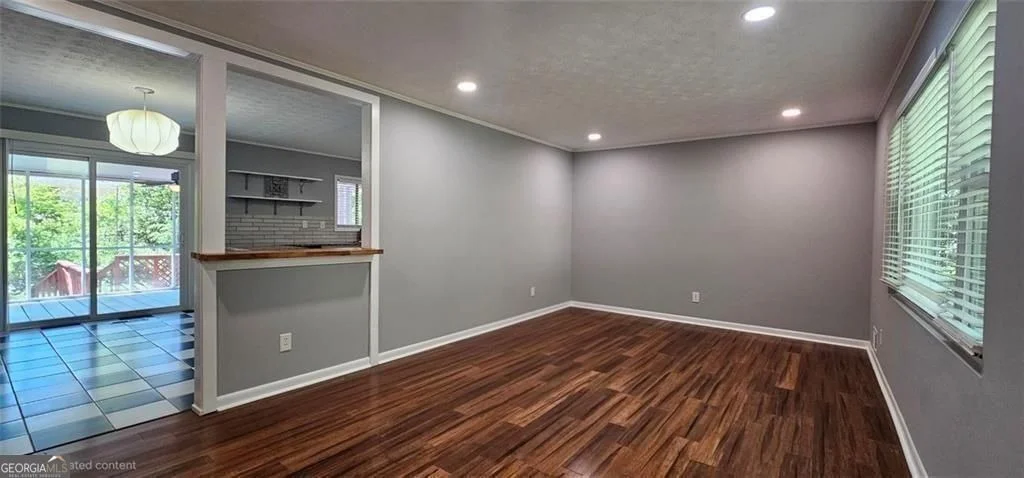 Photo of 1096 De Leon Court