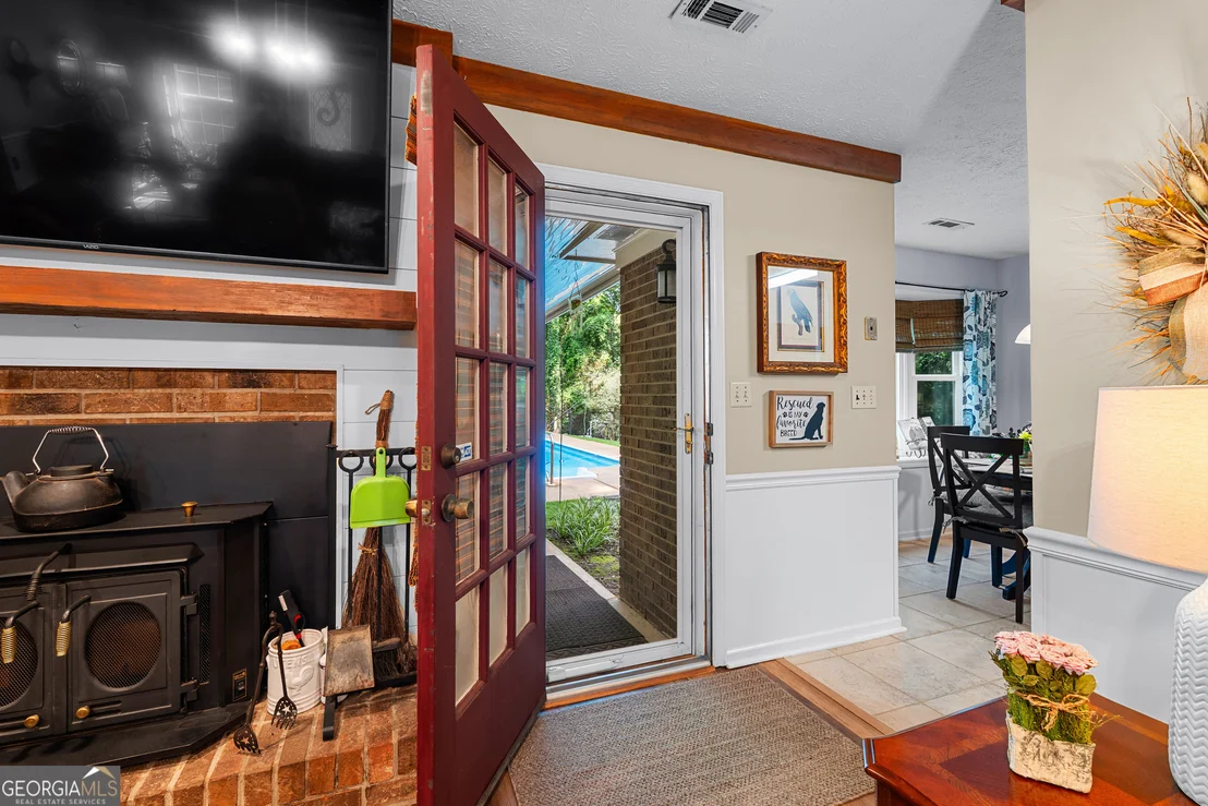 Photo of 321 Woodfield Circle