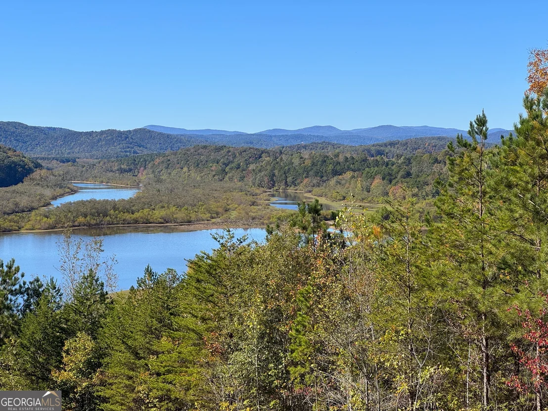 Photo of 284 River Road