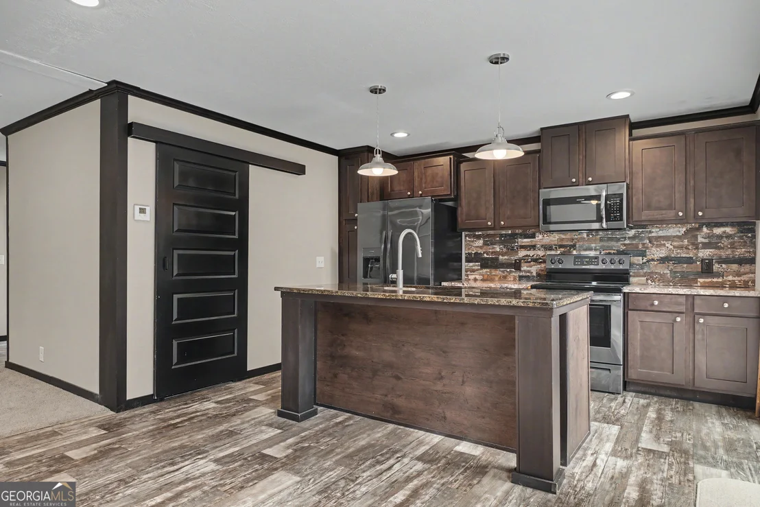 Photo of 257 Iris Drive