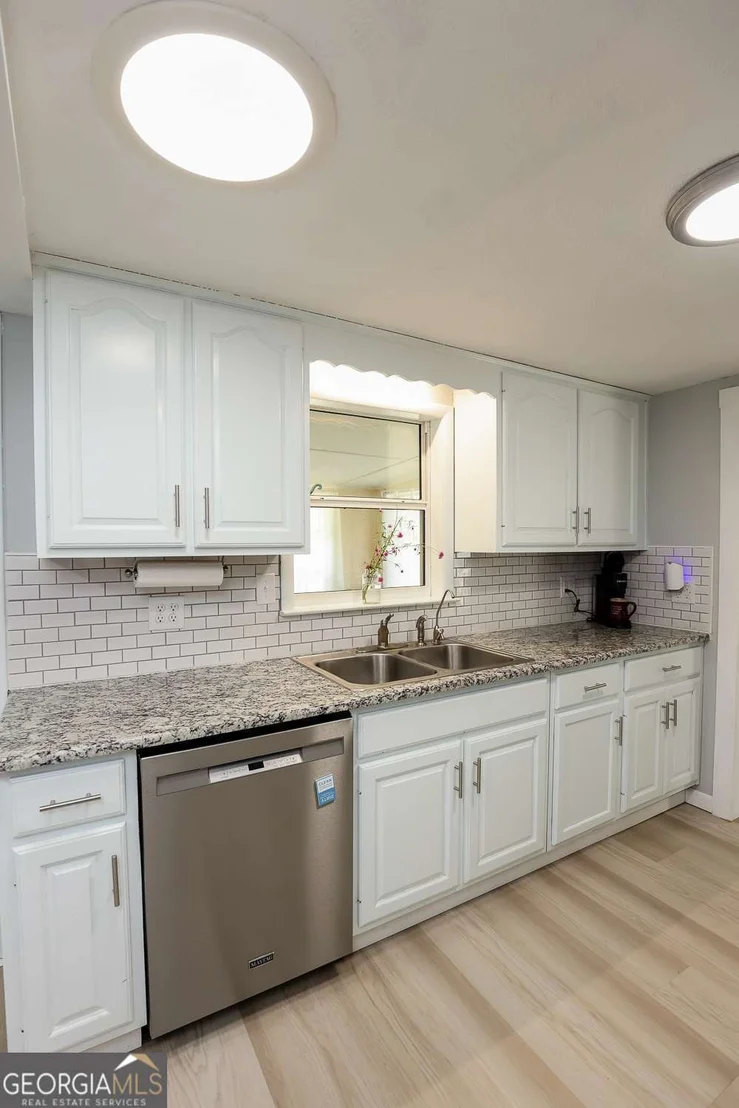 Photo of 1492 Sand Hill Road