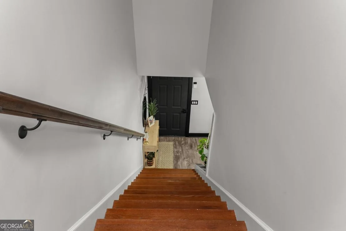 Photo of 100 Live Oak Circle