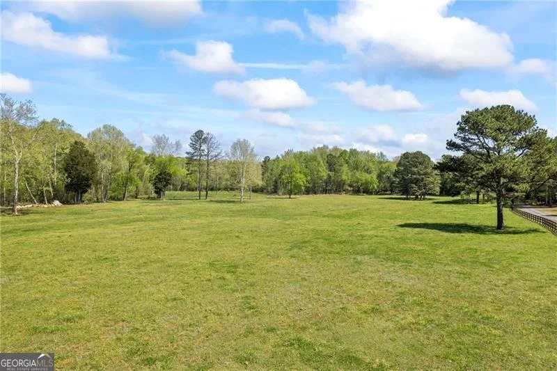 Photo of 175 Tom Jones Road