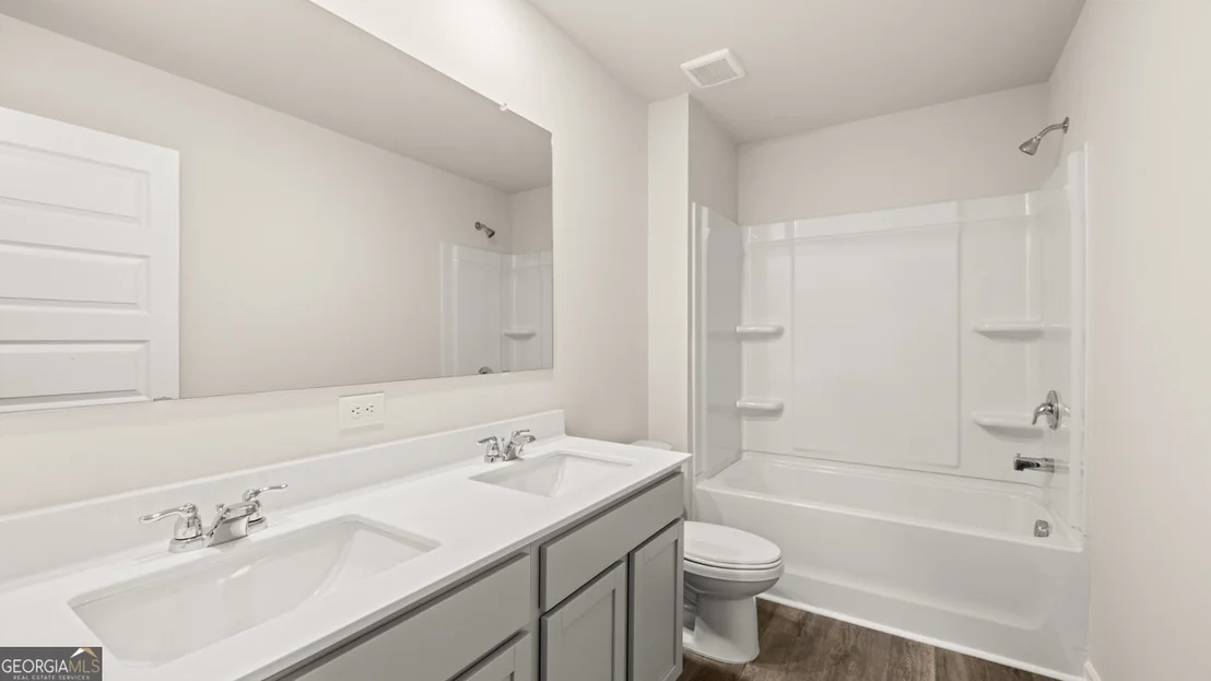 Photo of 454 Abbott Road