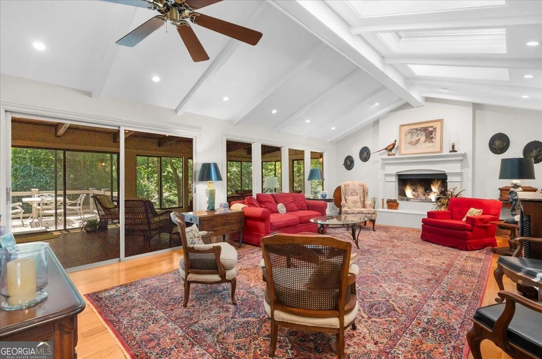Photo of 7865 Robin Road