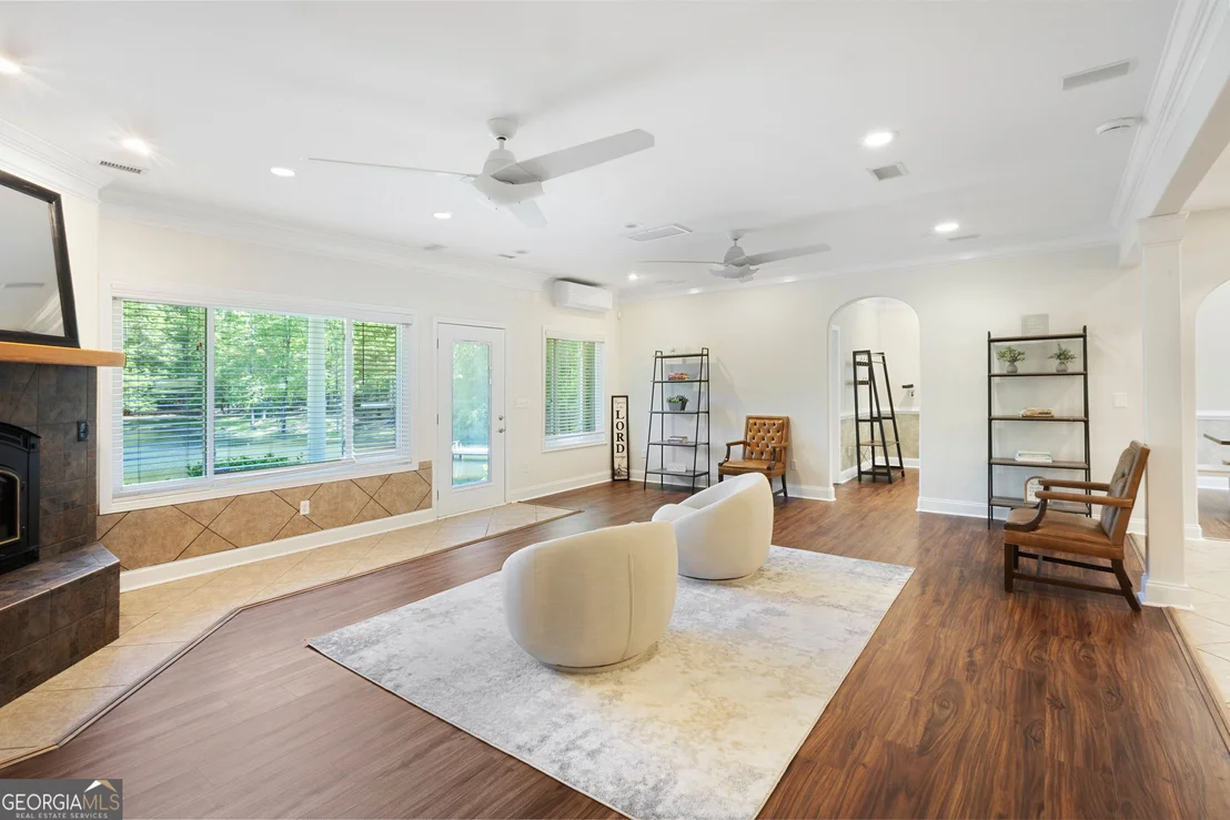 Photo of 175 Whitetail Road
