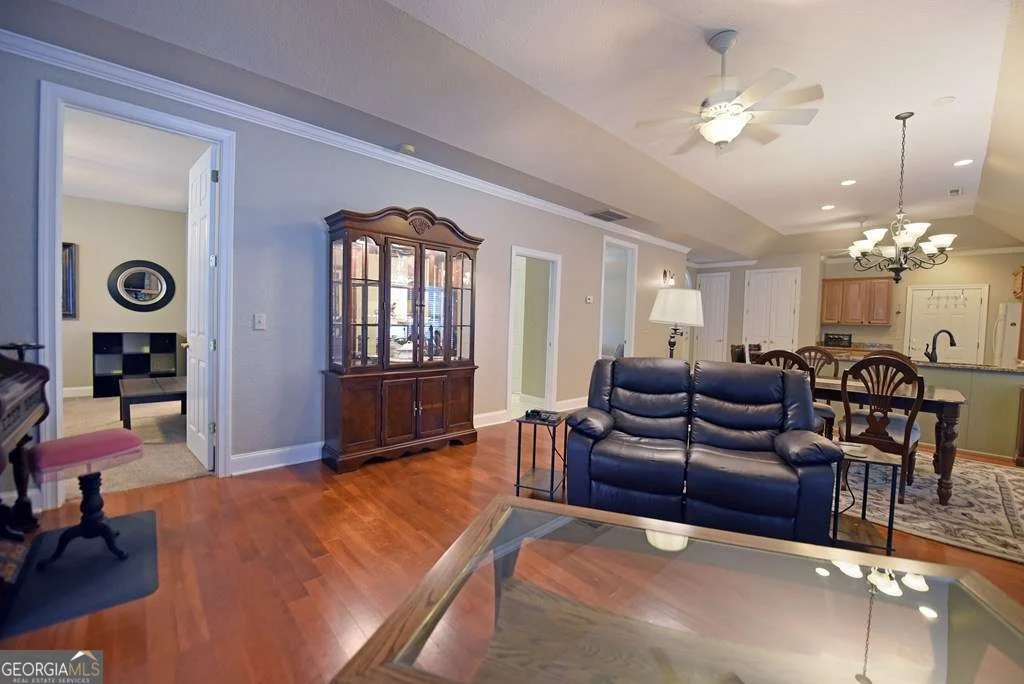 Photo of 414 Long View Circle