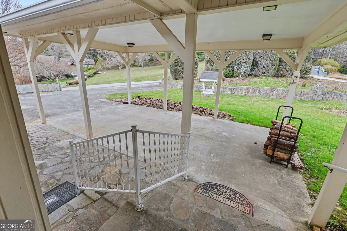 Photo of 70 Fairway Lane