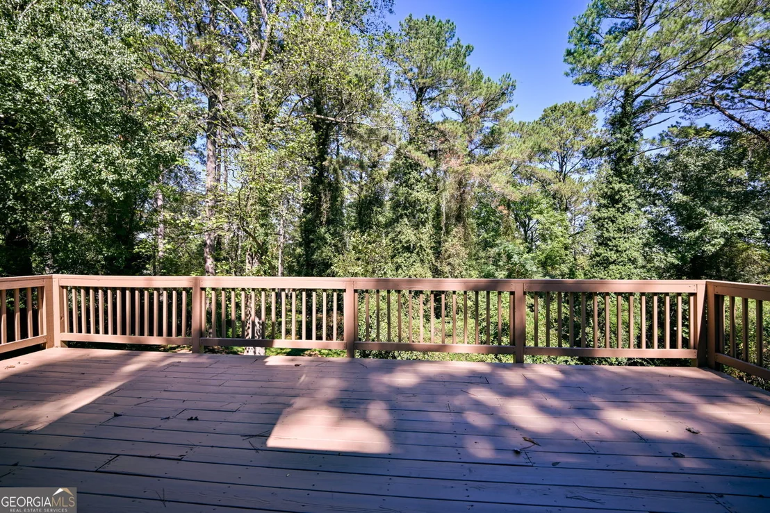 Photo of 641 Oak Drive NW