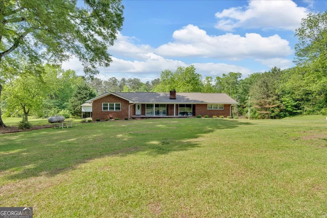 Photo of 107 Lakeview Drive