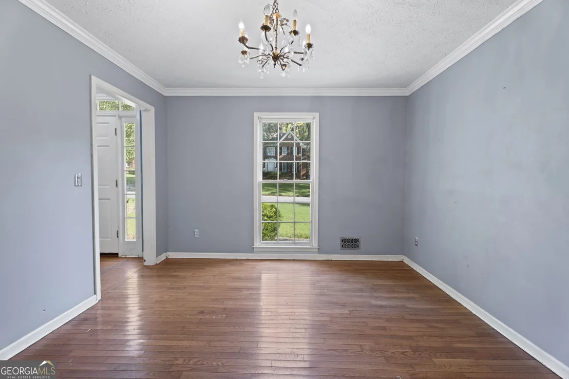 Photo of 2575 Fairview Lane