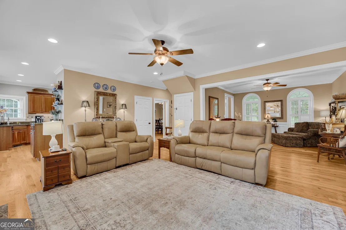 Photo of 1019 Brush Creek Road