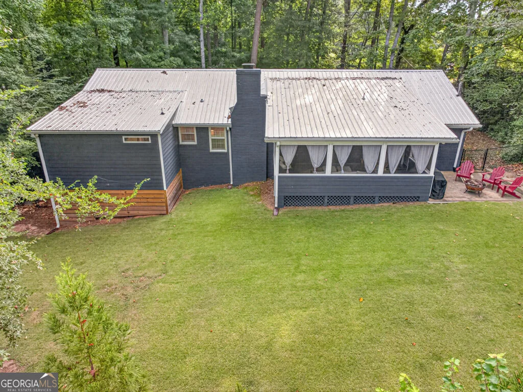 Photo of 327 Dickson Drive